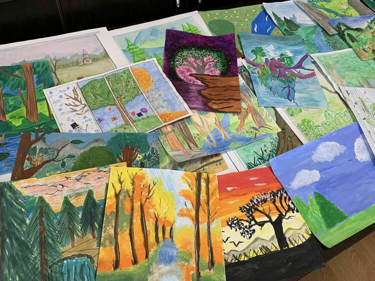 В 330 рисунки ученици представят красотата на българската гора