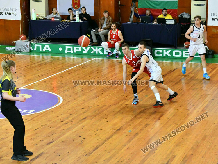 “Хасково” изигра поредния си силен мач и оглави класацията в група юг на ББЛ