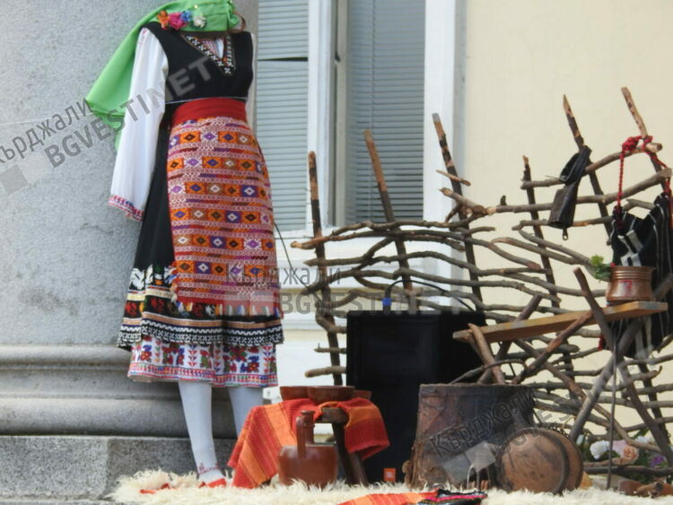 Кърджали чества Деня на Тракия, Нинова дойде да подкрепи проф.Стайкова за депутат