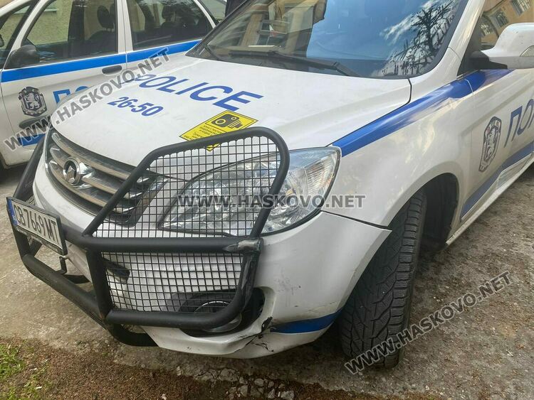 Откриха мачете и наркотици в дома на мъжа от екшъна със стрелба