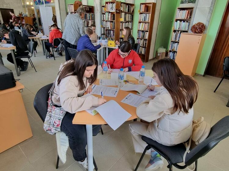 ОУ "Христо Ботев" - Асеновград е големият победител в математическото състезание, посветено на акад. Сендов