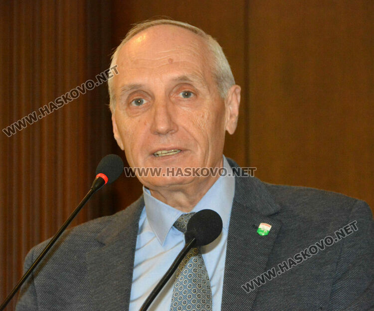 Проф. Елдъров: Сборник „Тракия“ е научен и културно-обществен феномен за Хасково