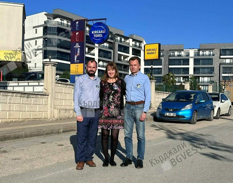 Мустафа Емин, Калоян Янков и Мануела Малеева дадоха ифтар в Бурса /снимки/