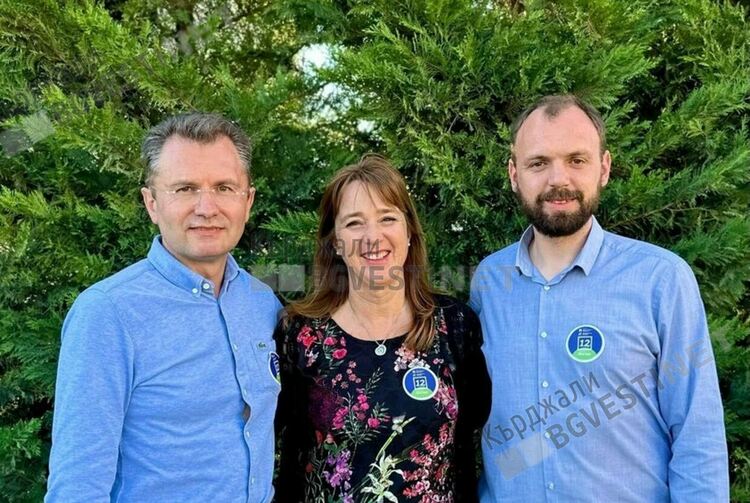 Мустафа Емин, Калоян Янков и Мануела Малеева дадоха ифтар в Бурса /снимки/