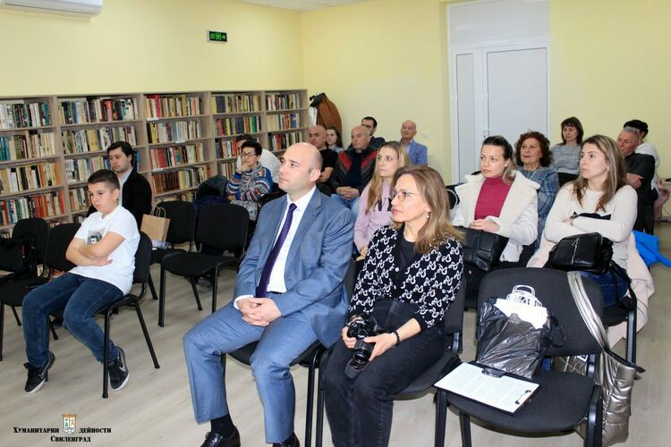 Заслужили личности събра сборникът “Почетни граждани на Свиленград“