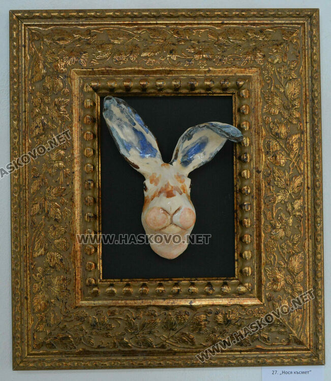 Картини на Даниел Русев от международни изложения са част от представянето му в галерия „Форум“