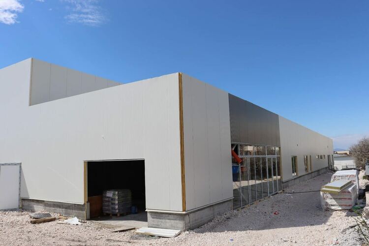 Кметът инспектира строителството на басейна в Хасково, ще е готов до лятото