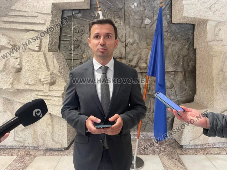 Мартин Узунов