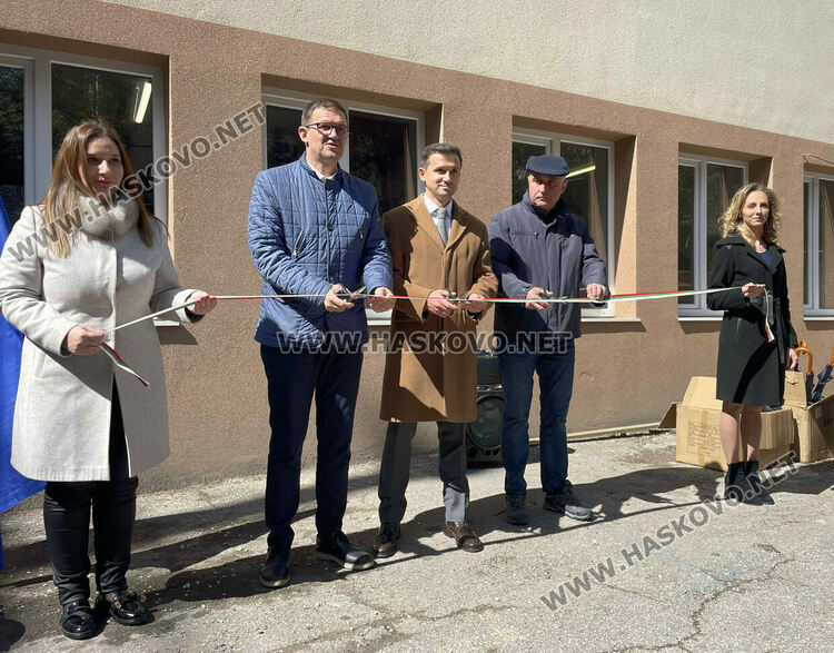 Висока енергийна ефективност и достъпна среда за сградата на Областна администрация след ремонт