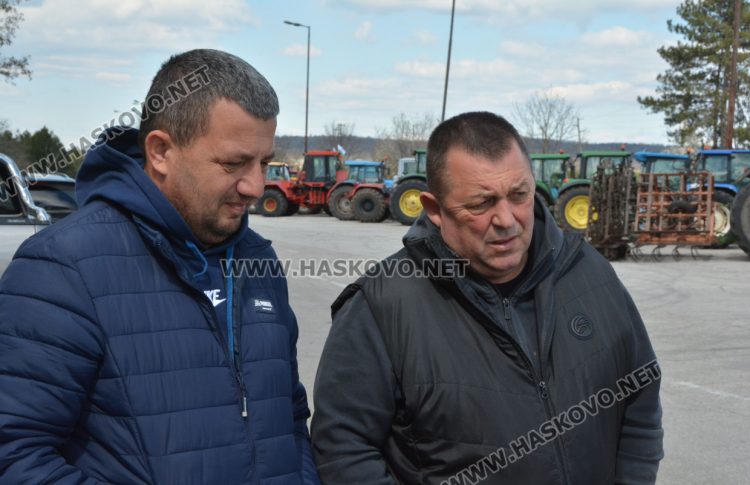 Земеделци от Хасковско се включиха в националния протест срещу безмитния внос на украинско жито