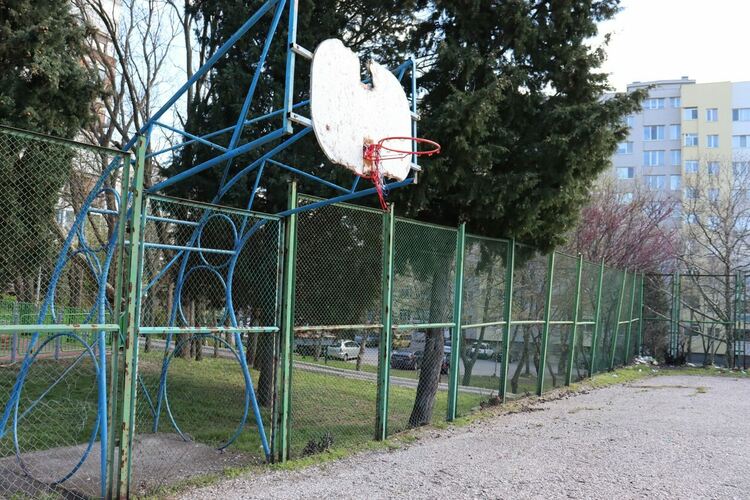 Започват ремонти на 10 общински сгради и обекти