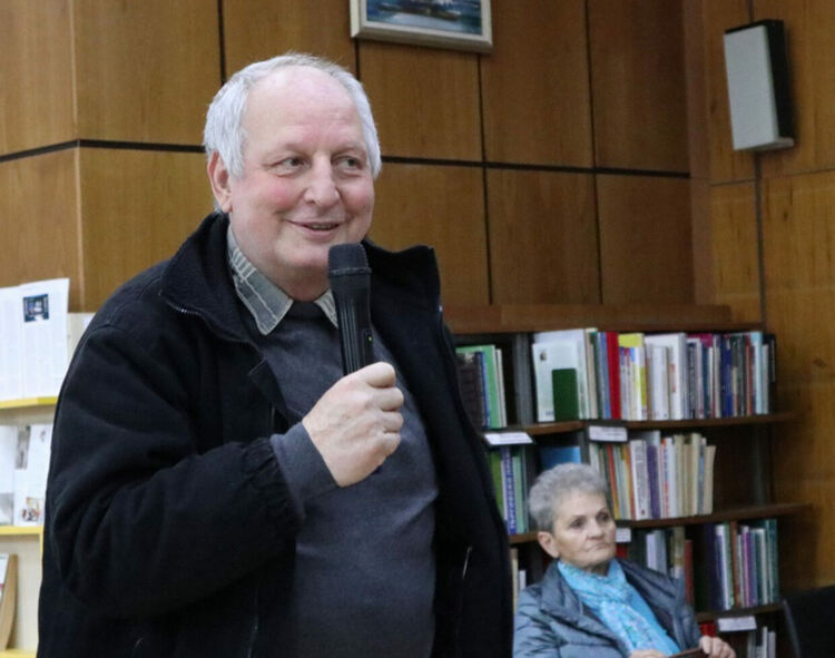 Д-р Елена Алекова представи романа в стихове „Милена“  