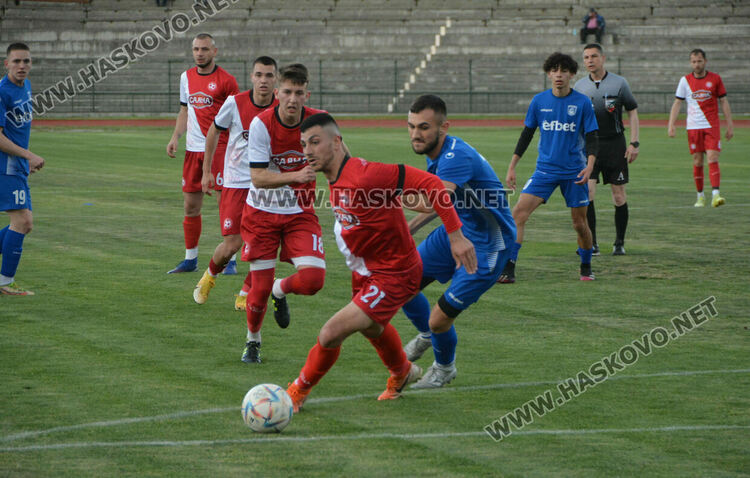 „Саяна Хасково“ разби аутсайдера “Верея” с 6:2 