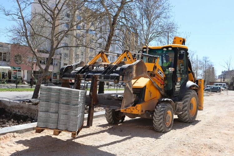 На 70% е облагородено междублоково пространство край бул. „Васил Левски“ 