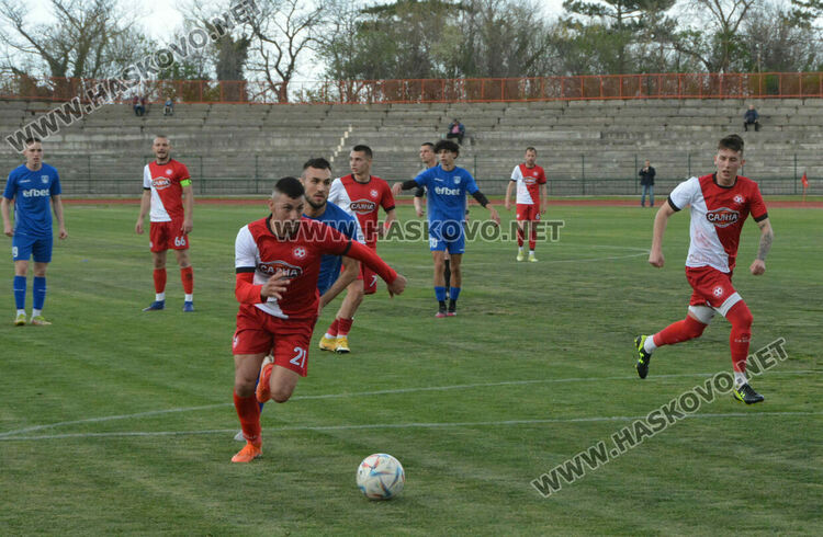 „Саяна Хасково“ разби аутсайдера “Верея” с 6:2 