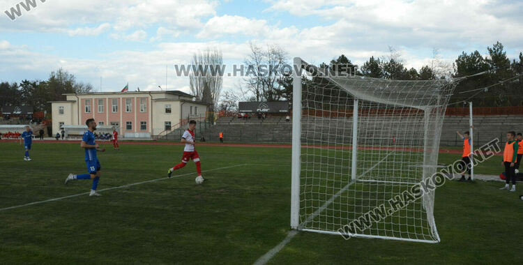 „Саяна Хасково“ разби аутсайдера “Верея” с 6:2 
