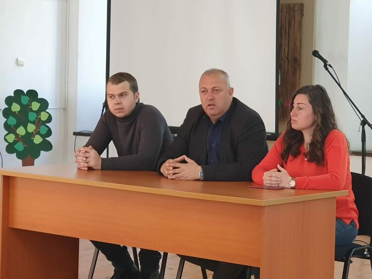 Кметът инж. Изет Шабан се срещна с бъдещите абитуриенти на Ардино