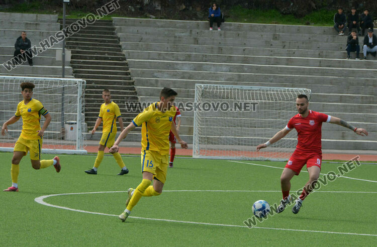 Юношите на ОФК „Хасково“ направиха равен с „Марица“