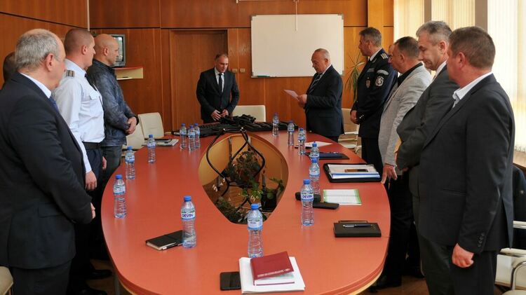 Нови пистолети и тейзери получиха служители на МВР в Смолян