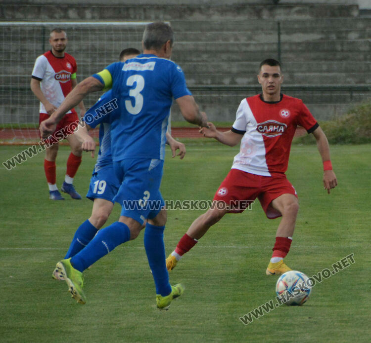 „Саяна Хасково“ разби аутсайдера “Верея” с 6:2 