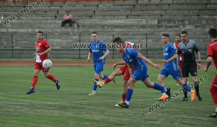 „Саяна Хасково“ разби аутсайдера “Верея” с 6:2 