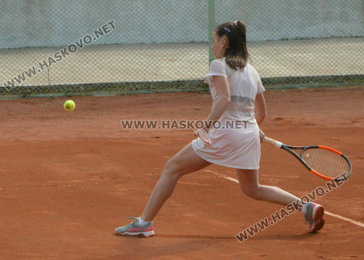 Джейсън Гладуиш и Андрея Глушкова с титла от Държавния турнир по тенис в Хасково