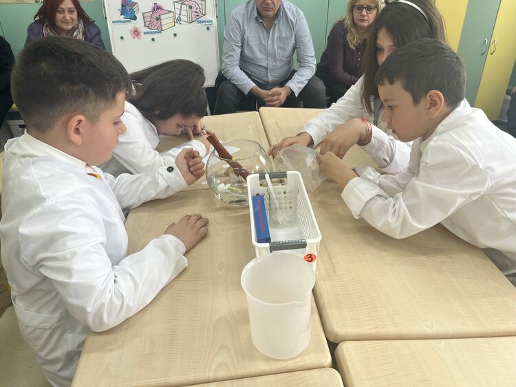 Ученици и учители обмениха опит и практики в ОУ „Иван Вазов“ в Харманли