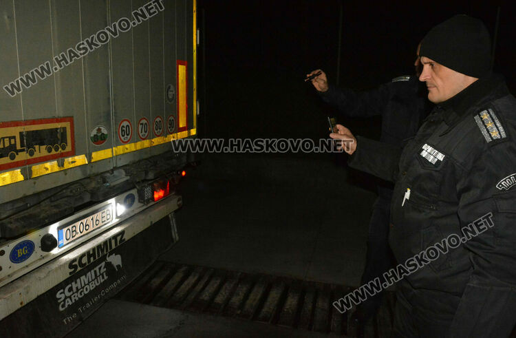 Разпределиха машините за гласуване в Хасковско под полицейска охрана