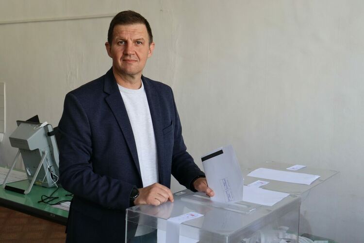 Кметът Станислав Дечев: Гласувах за стабилно управление, което да ни даде ясни посоки за развитие