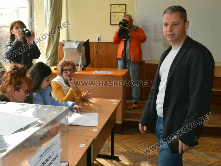 Делян Добрев: Трябва да има правителство и ако нашият резултат е по-висок, ние ще създадем такова 