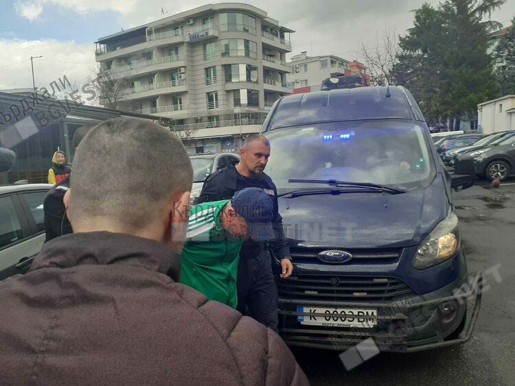  Задържаха в Кърджали председател на подвижна избирателна секция, попълвал бюлетини от името на избиратели