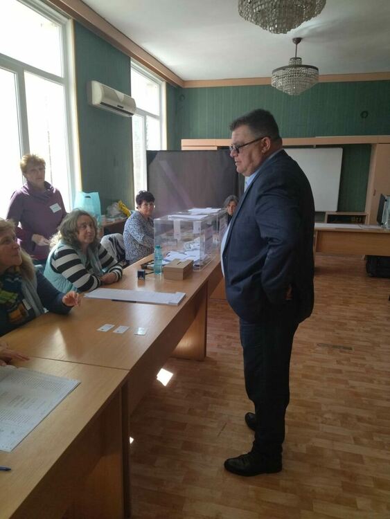 Атанас Ненков: Гласувах за развитието на страната ни, за благото на децата и родителите ни