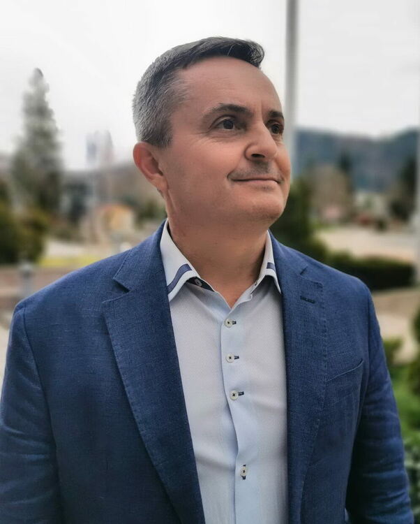 Първи коментар след победата на д-р Красимир Събев."Благодаря ви, телефонният ми номер остава непроменен"