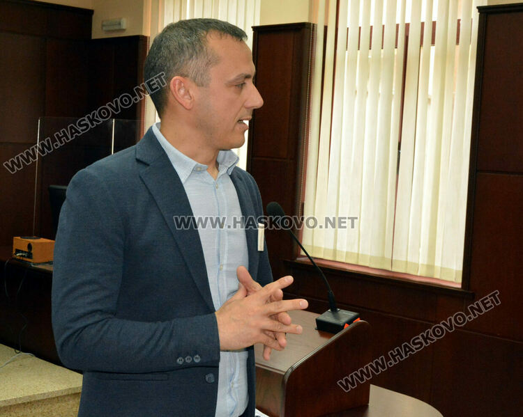 Ученици слушаха лекция в съда за разделението на властите според Конституцията на България