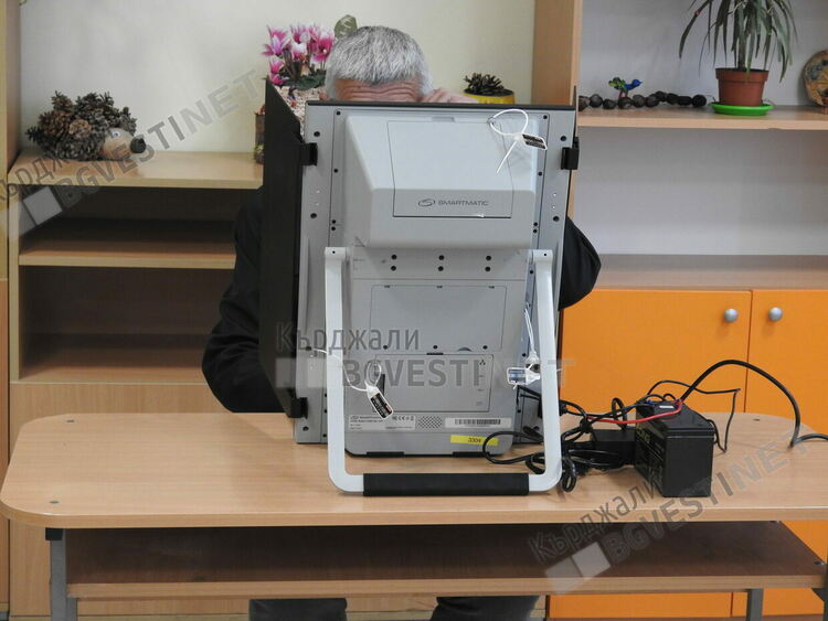    1376 гласоподаватели с бюлетина „Не подкрепям никого” в 9 МИР,РИК публикува окончателните официални резултати от вота