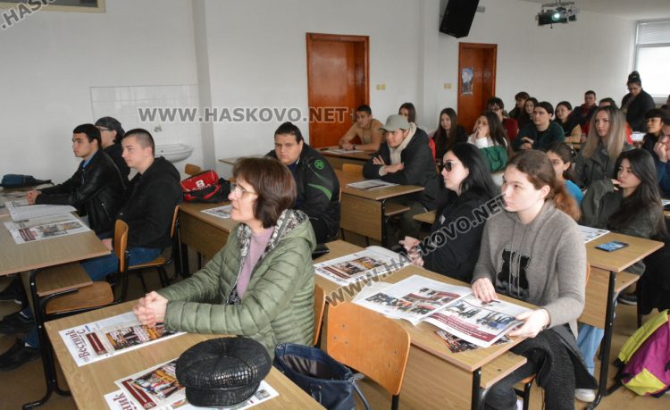 От тази година обучават в УНСС специалисти по киберсигурност и педагогика