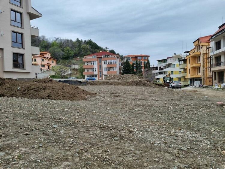 Създават парково пространство с детски кът в Асеновград