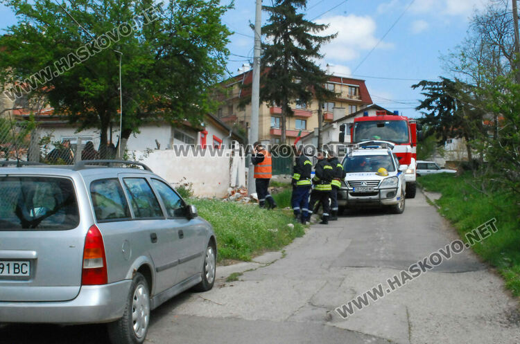 Възрастен мъж почина, зарязан от децата си, в дома си в Хасково