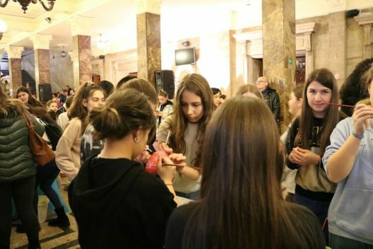 Традиционния великденски конкурс "Писано яйце&ldquo; се проведе в Двореца на културата