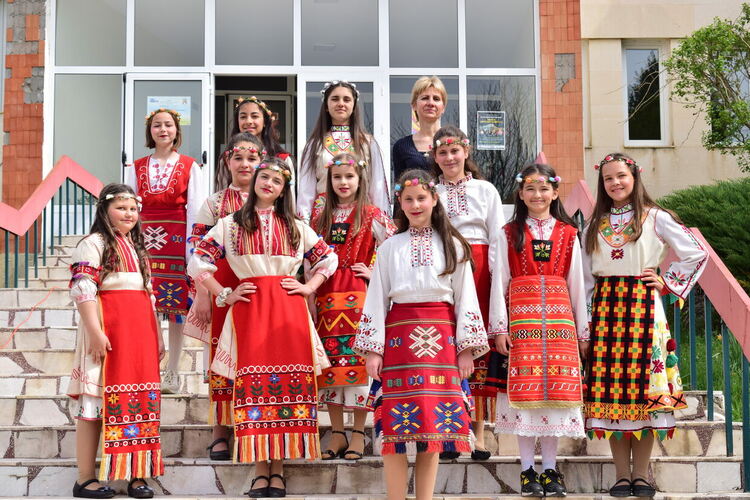 Днес е Лазаровден,малки лазарки ни очакват в ОДК