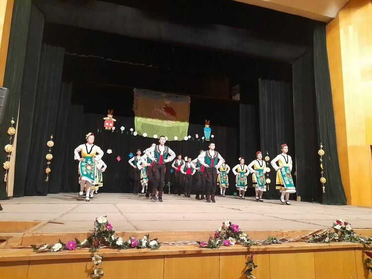 Млади таланти предизвикаха истински фурор на Великденски концерт в Девин