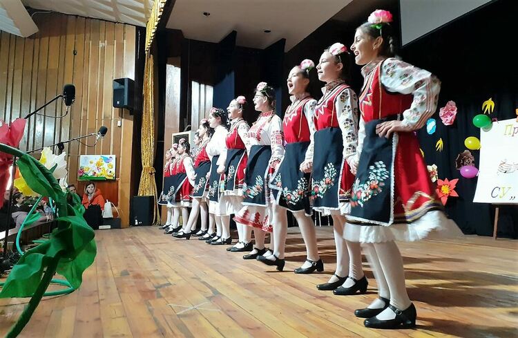 Усмихнати, успешни, удивителни – децата на „Паисий“