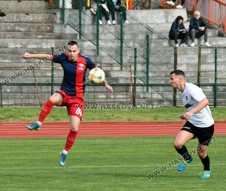 „Саяна- Хасково“ загуби у дома от Карнобат