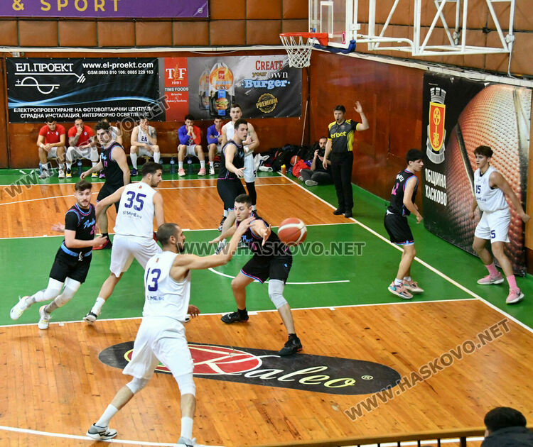 Баскетболният Хасково с категорична победа над &bdquo;Пловдив Мамбас&ldquo; в последен кръг от редовния сезон