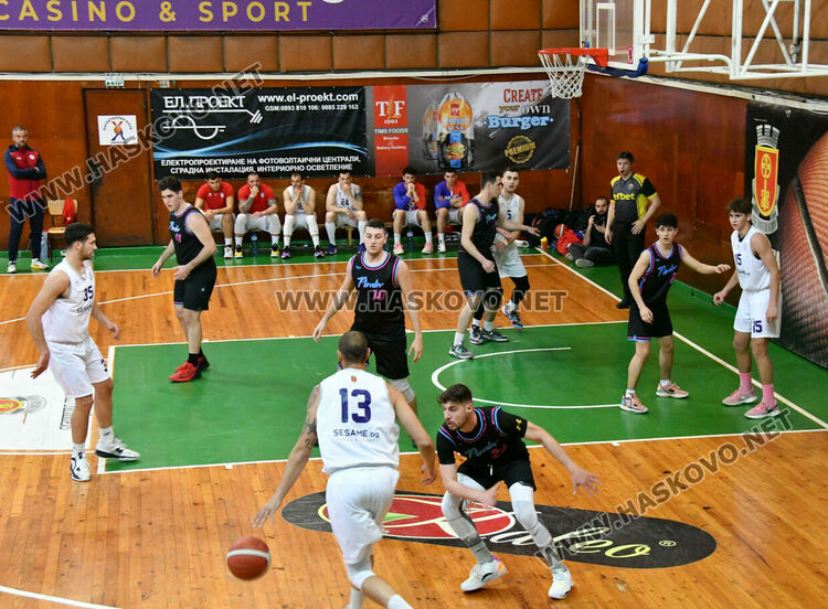 Баскетболният Хасково с категорична победа над &bdquo;Пловдив Мамбас&ldquo; в последен кръг от редовния сезон