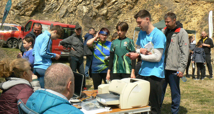 5 медала за състезателите на „Компас“ от Купа „Сърнена гора“