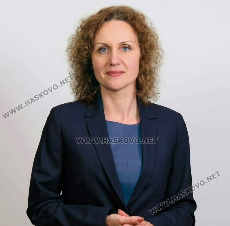 Катя Панева