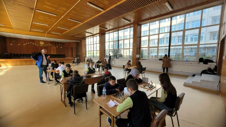 Учениците от Община Смолян - най-добрите в областния етап на Ученически игри 2022 г./2023г.