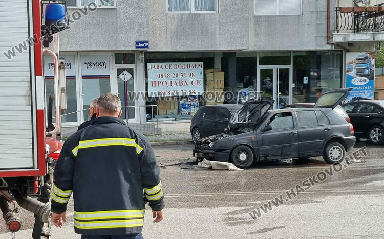 Кола с газова уредба се подпали в движение и изгоря