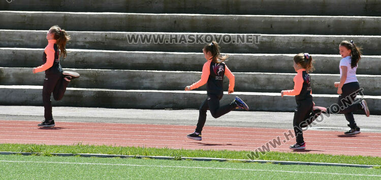 Над 100 ентусиасти се включиха в благотворителната тренировка в Хасково